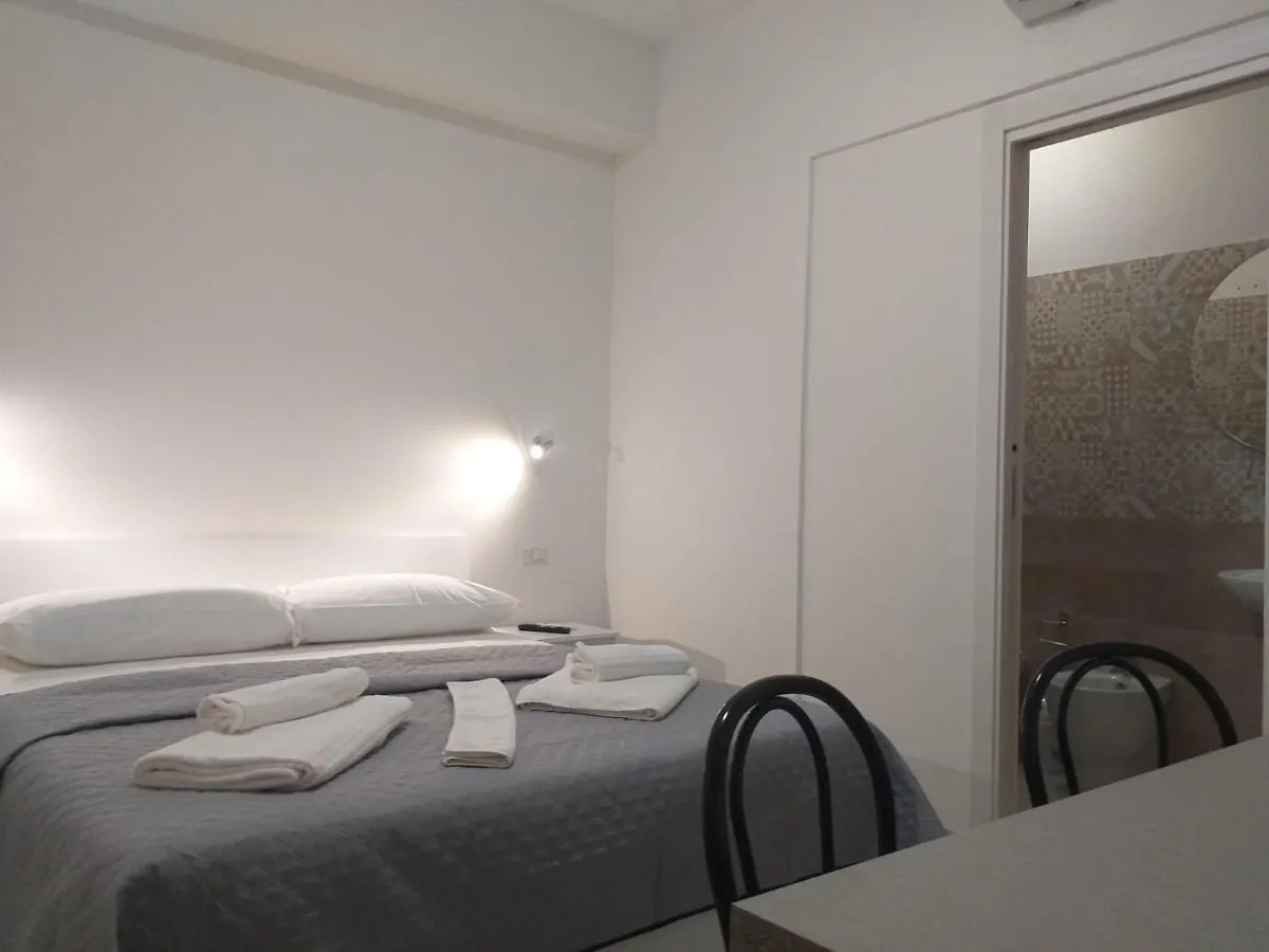 Bernini Self Check-In - Accesso Autonomo Hotel Alghero Vendégház